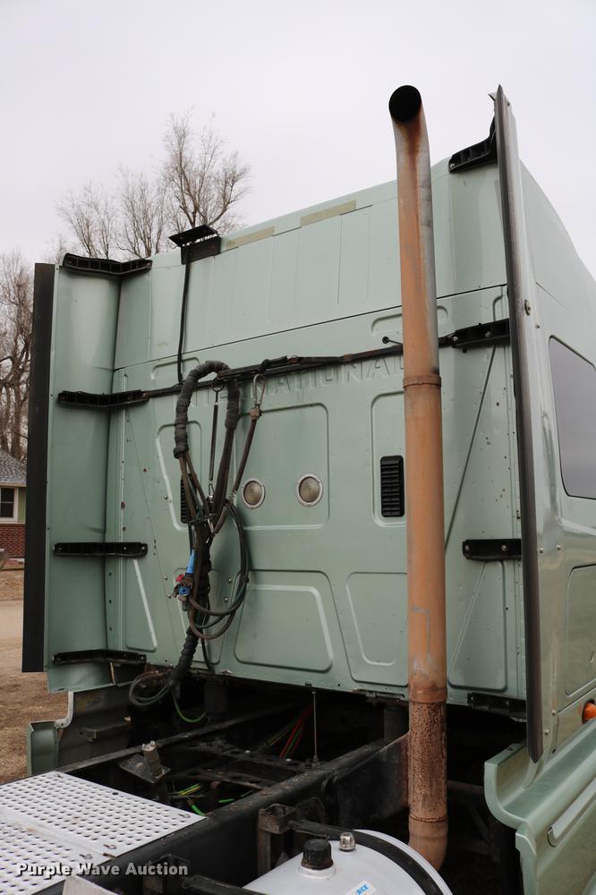 image for item DC3537 2009 International ProStar Premium semi truck