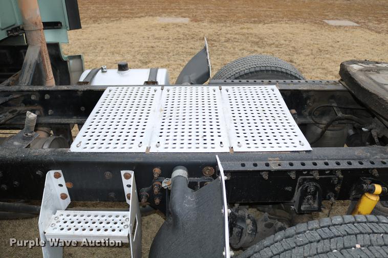 image for item DC3537 2009 International ProStar Premium semi truck