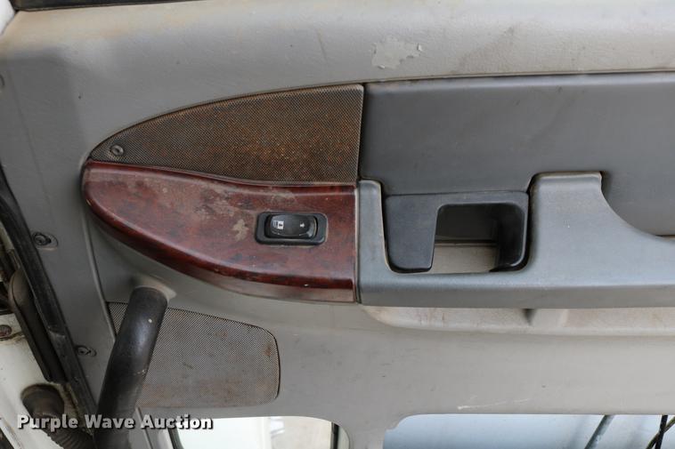 image for item DC3540 2003 Freightliner Century Class ST120 semi truck