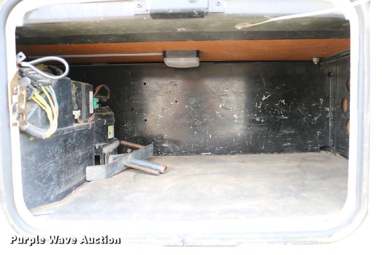 image for item DC3540 2003 Freightliner Century Class ST120 semi truck