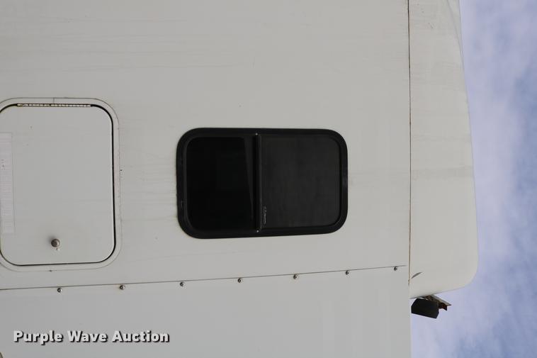 image for item DC3540 2003 Freightliner Century Class ST120 semi truck