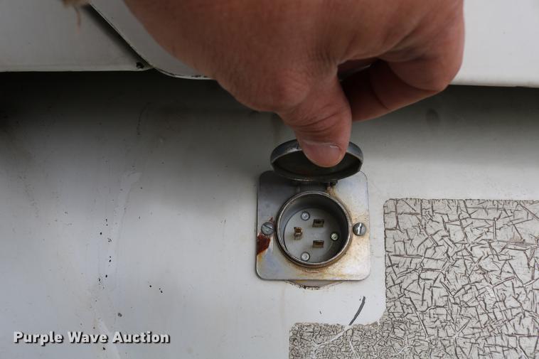 image for item DC3540 2003 Freightliner Century Class ST120 semi truck