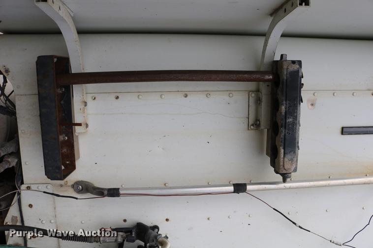 image for item DC3540 2003 Freightliner Century Class ST120 semi truck