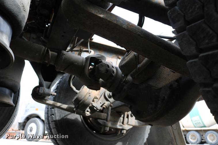 image for item DC3540 2003 Freightliner Century Class ST120 semi truck