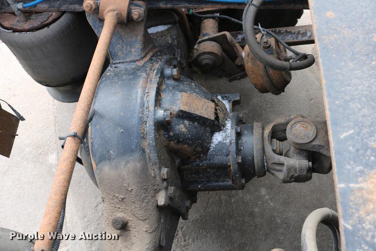 image for item DC3540 2003 Freightliner Century Class ST120 semi truck