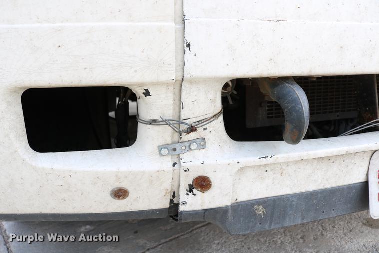 image for item DC3540 2003 Freightliner Century Class ST120 semi truck