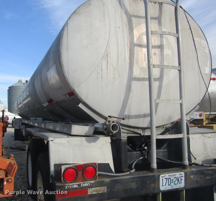 image for item DC4396 1978 shop built tank trailer