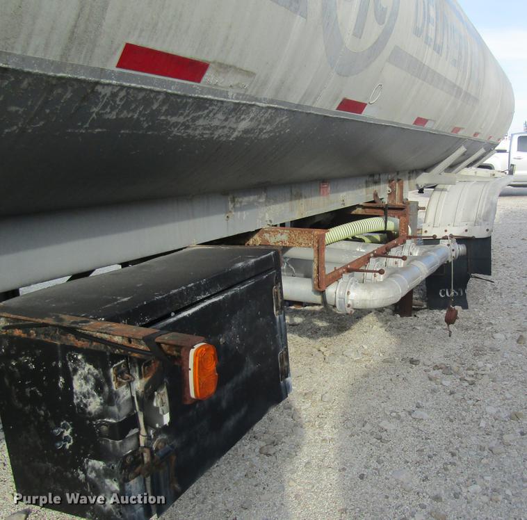 image for item DC4396 1978 shop built tank trailer
