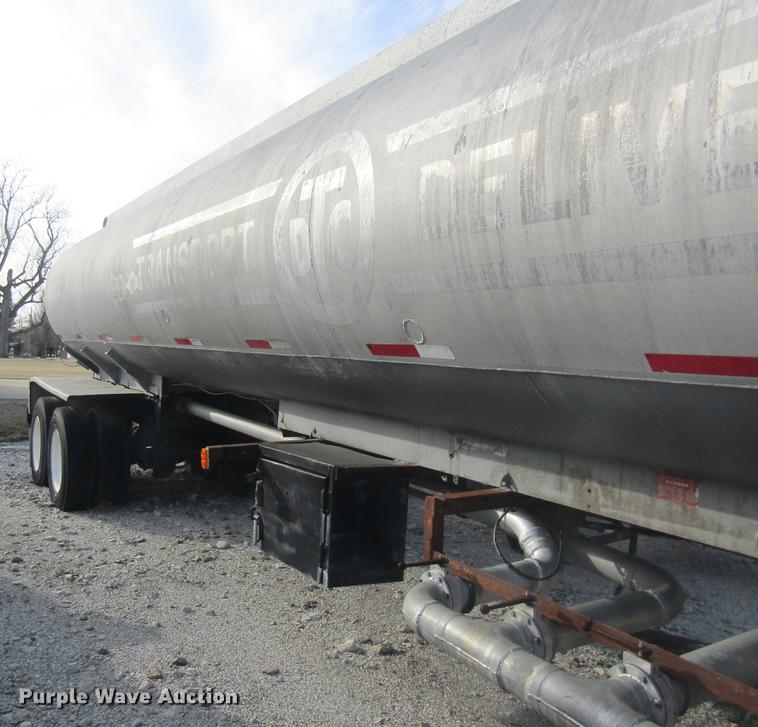 image for item DC4396 1978 shop built tank trailer