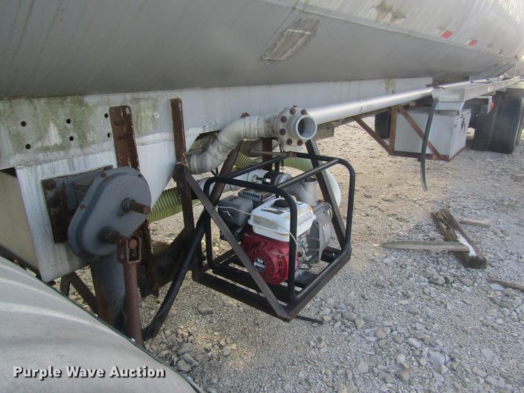 image for item DC4396 1978 shop built tank trailer