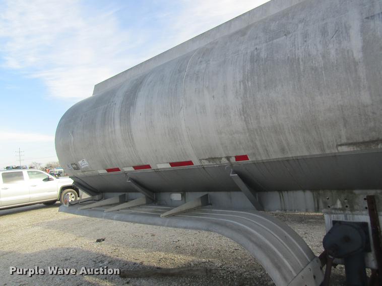 image for item DC4396 1978 shop built tank trailer