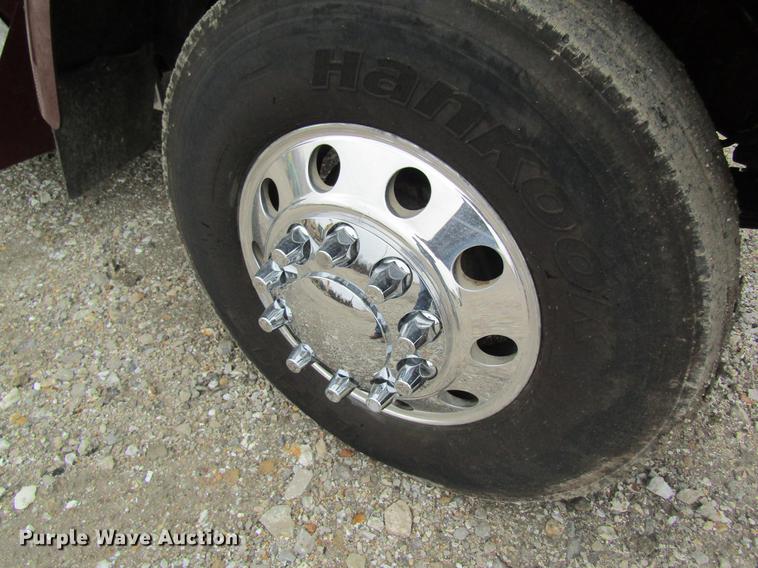 image for item DC4472 2004 Kenworth W900B semi truck