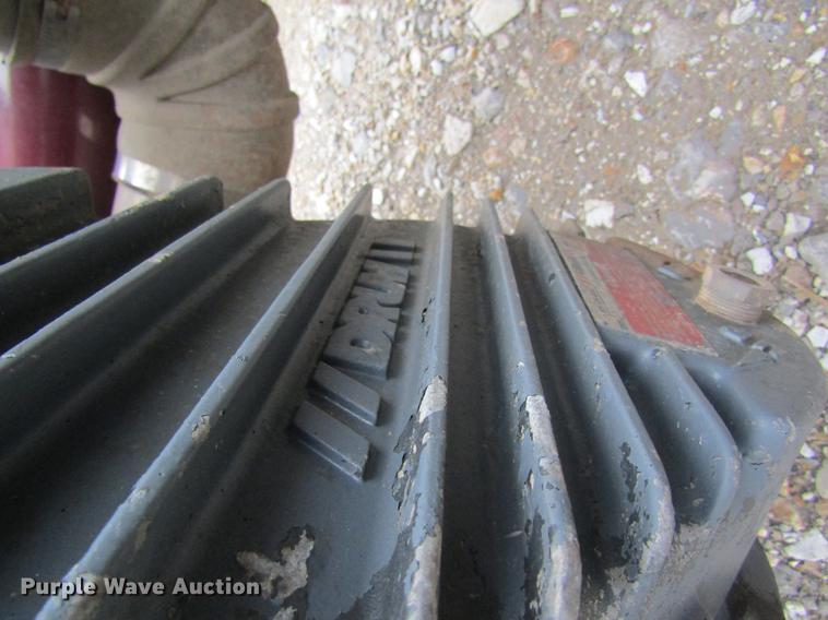 image for item DC4472 2004 Kenworth W900B semi truck