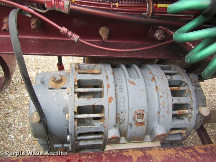 image for item DC4472 2004 Kenworth W900B semi truck