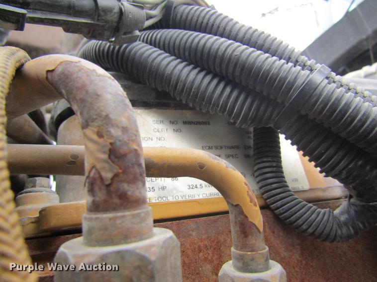 image for item DC4472 2004 Kenworth W900B semi truck