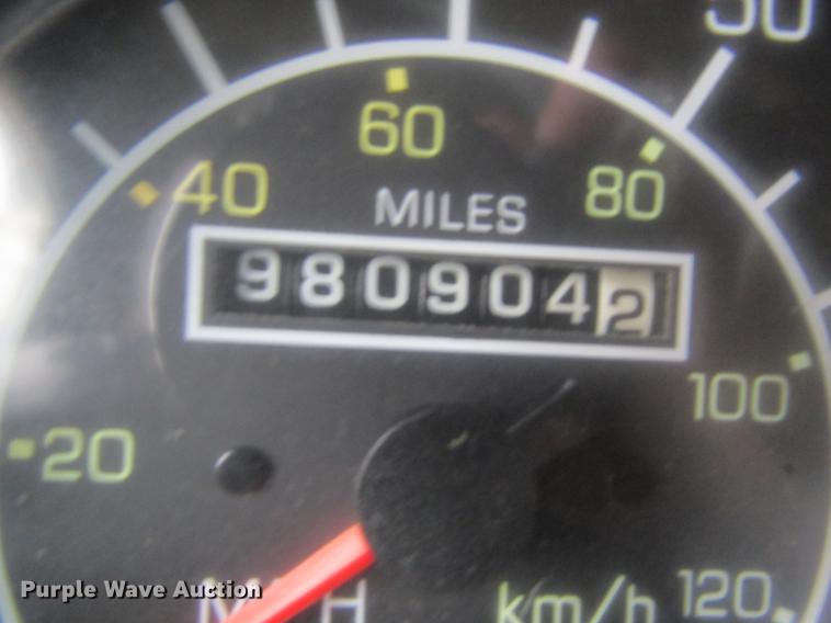 image for item DC4472 2004 Kenworth W900B semi truck