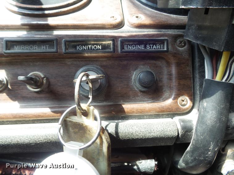 image for item DC7386 1987 Freightliner FLC-64T semi truck