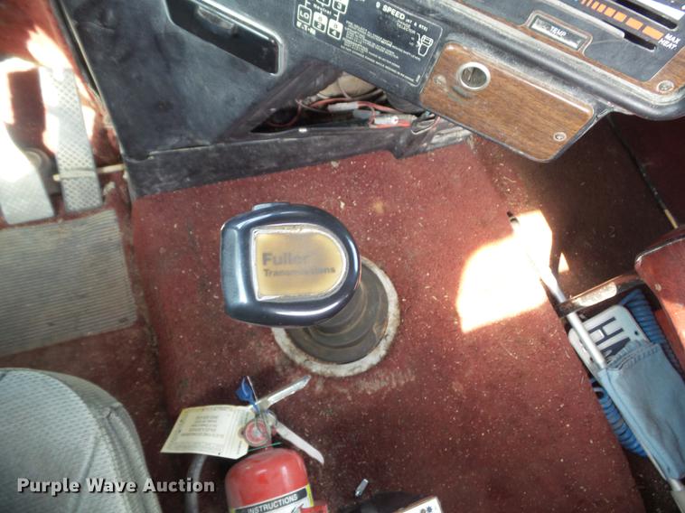 image for item DC7386 1987 Freightliner FLC-64T semi truck