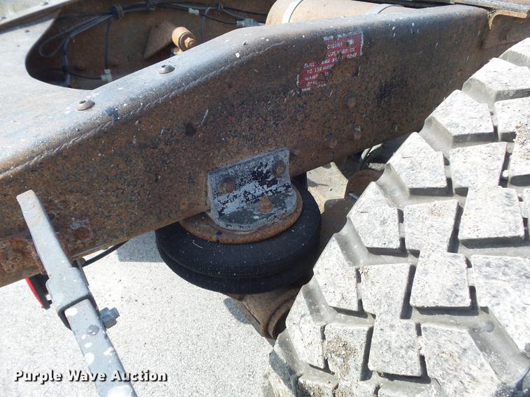 image for item DC7386 1987 Freightliner FLC-64T semi truck