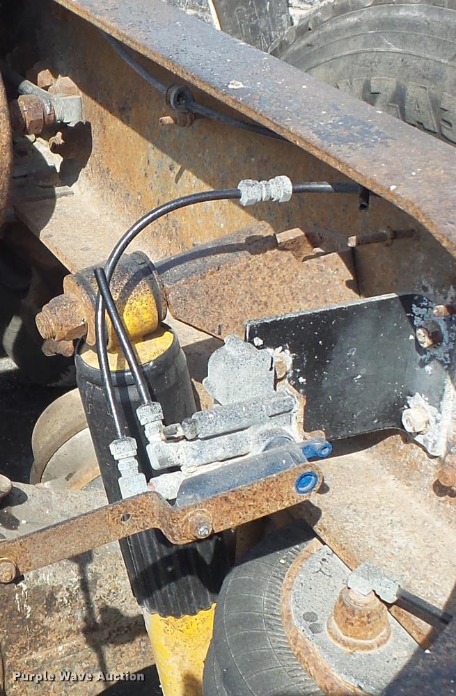 image for item DC7386 1987 Freightliner FLC-64T semi truck