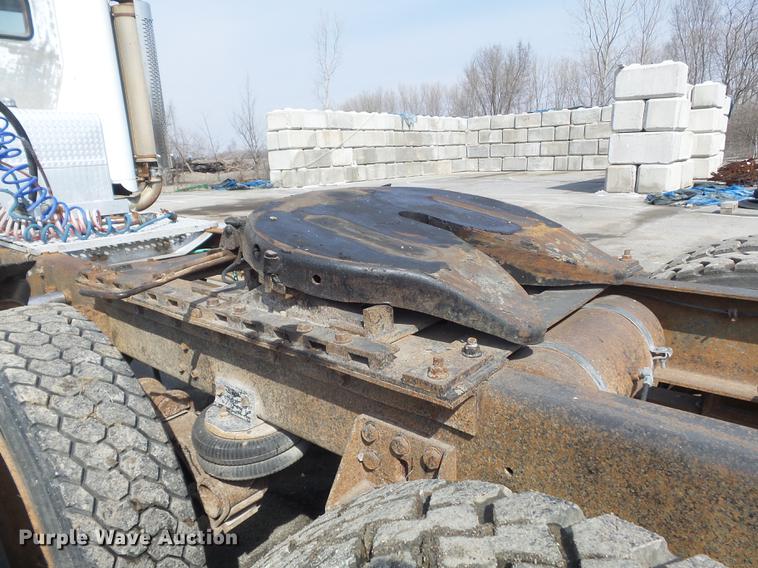 image for item DC7386 1987 Freightliner FLC-64T semi truck