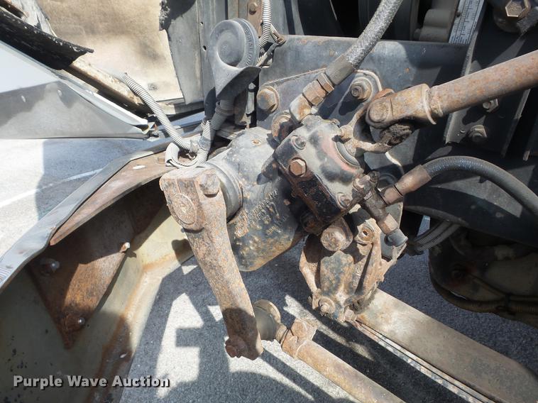 image for item DC7386 1987 Freightliner FLC-64T semi truck