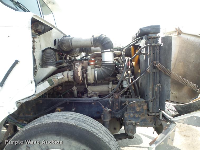 image for item DC7386 1987 Freightliner FLC-64T semi truck