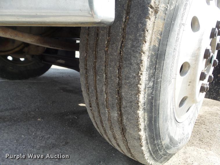 image for item DC7386 1987 Freightliner FLC-64T semi truck