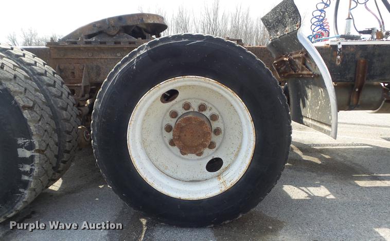 image for item DC7386 1987 Freightliner FLC-64T semi truck