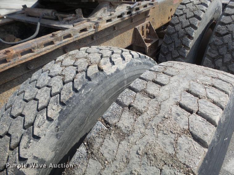 image for item DC7386 1987 Freightliner FLC-64T semi truck