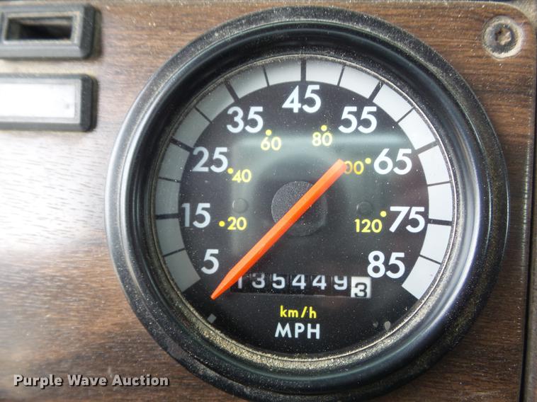 image for item DC7389 1995 Freightliner FLD120 semi truck