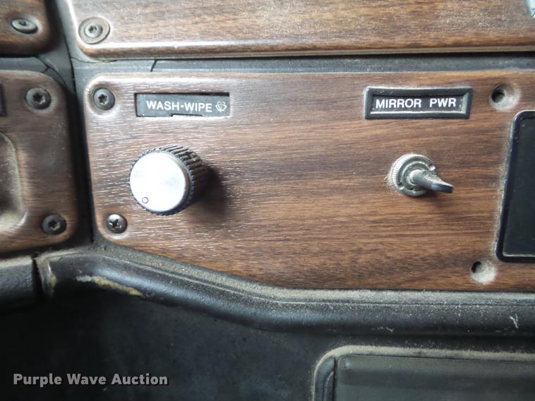 image for item DC7389 1995 Freightliner FLD120 semi truck