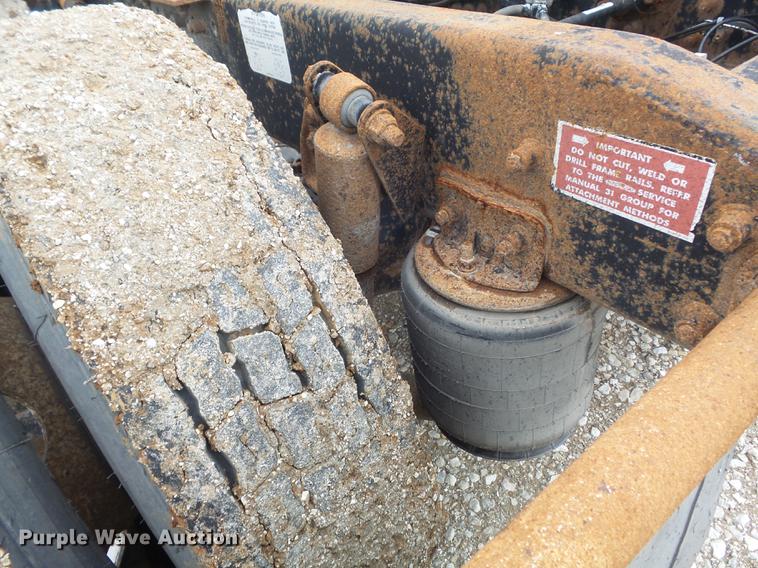 image for item DC7389 1995 Freightliner FLD120 semi truck