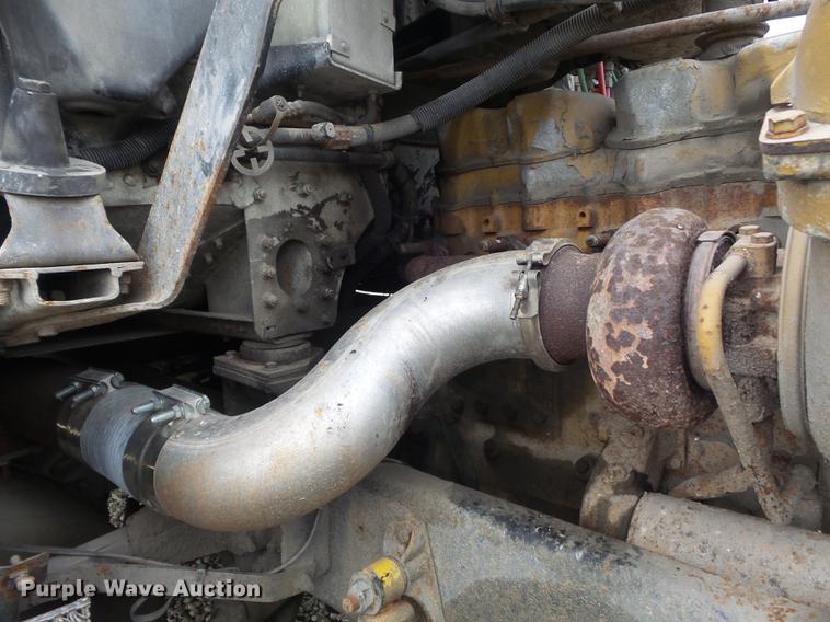 image for item DC7389 1995 Freightliner FLD120 semi truck