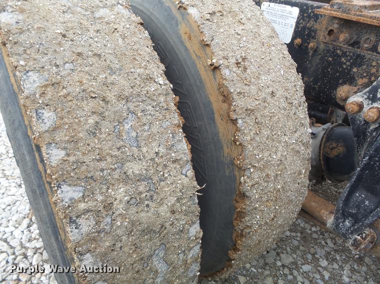 image for item DC7389 1995 Freightliner FLD120 semi truck