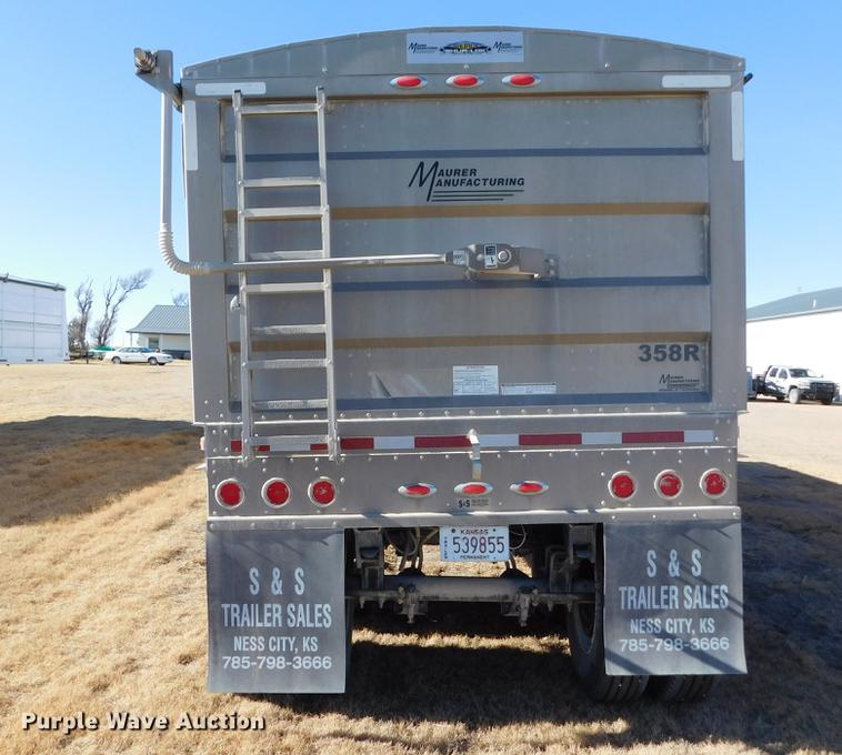 image for item DC8421 2013 Maurer double hopper bottom grain trailer