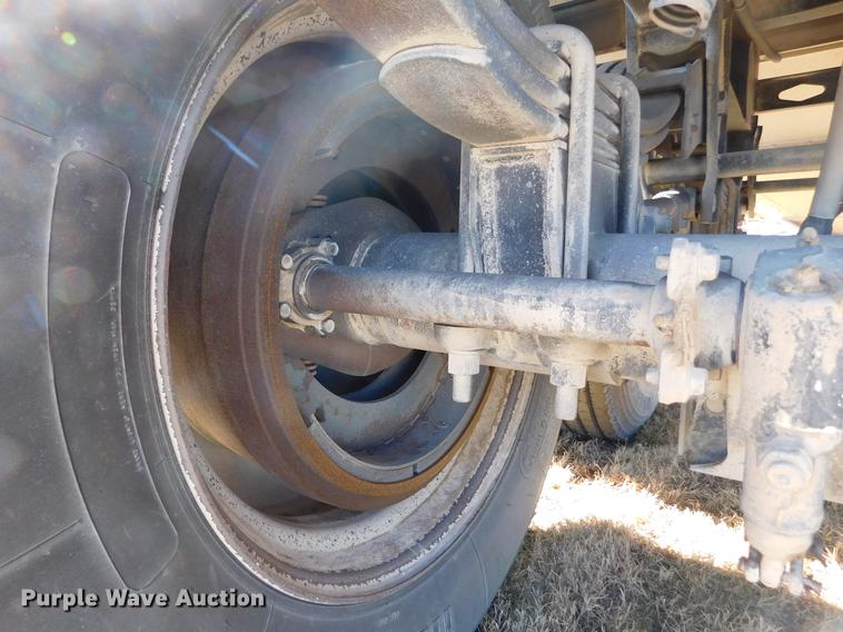 image for item DC8421 2013 Maurer double hopper bottom grain trailer