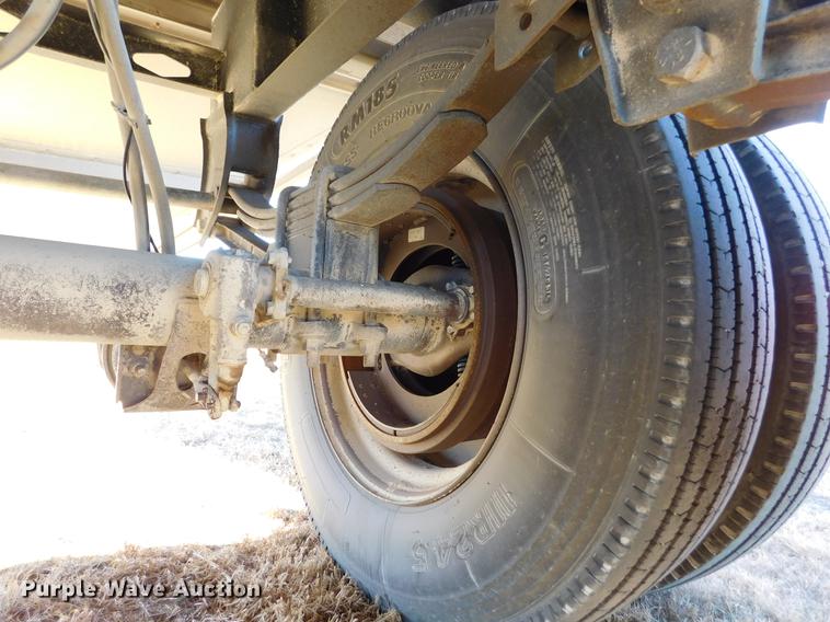 image for item DC8421 2013 Maurer double hopper bottom grain trailer