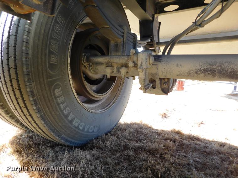 image for item DC8421 2013 Maurer double hopper bottom grain trailer