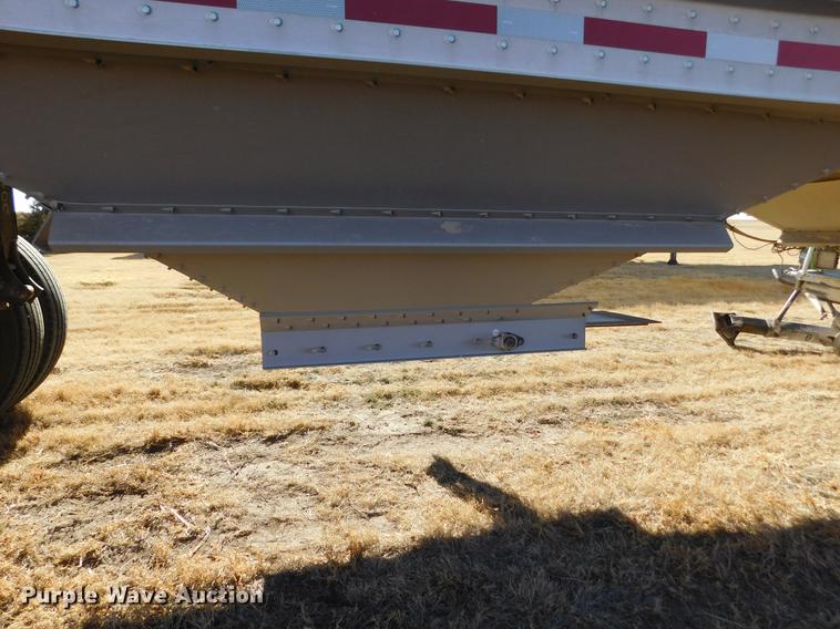 image for item DC8421 2013 Maurer double hopper bottom grain trailer
