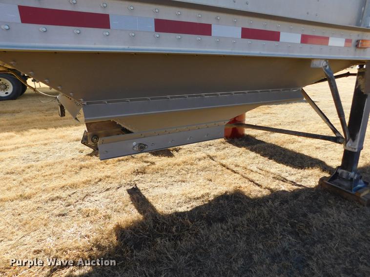 image for item DC8421 2013 Maurer double hopper bottom grain trailer