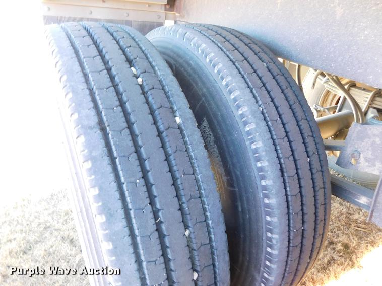 image for item DC8421 2013 Maurer double hopper bottom grain trailer