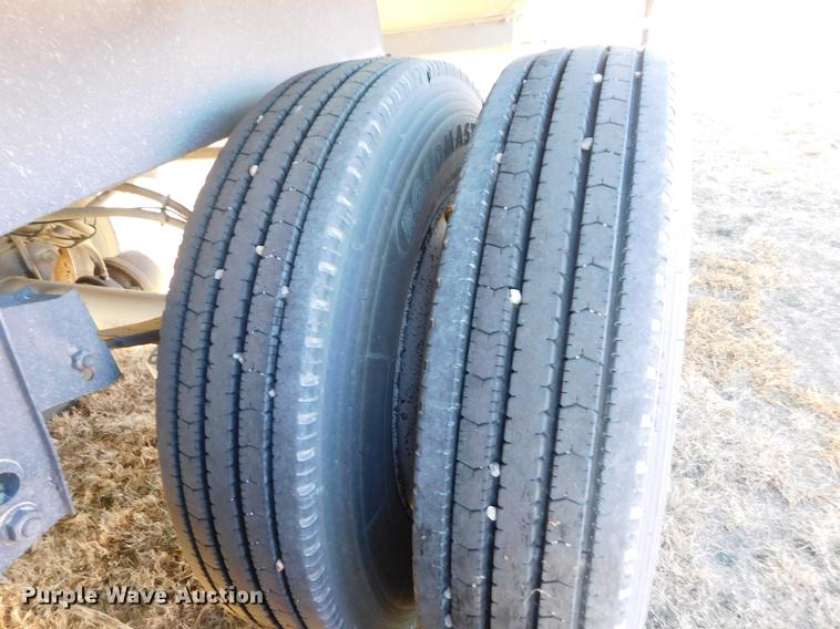 image for item DC8421 2013 Maurer double hopper bottom grain trailer