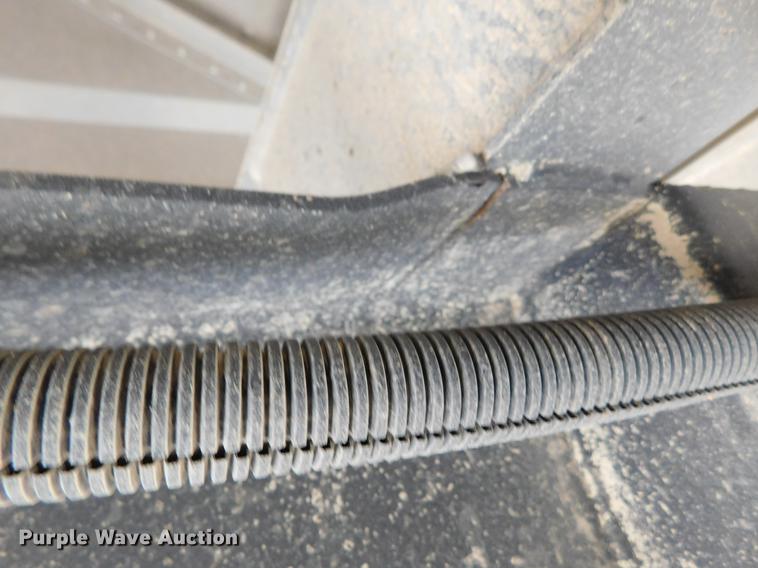 image for item DC8421 2013 Maurer double hopper bottom grain trailer