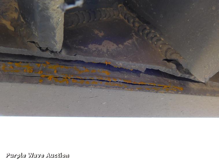 image for item DC8421 2013 Maurer double hopper bottom grain trailer