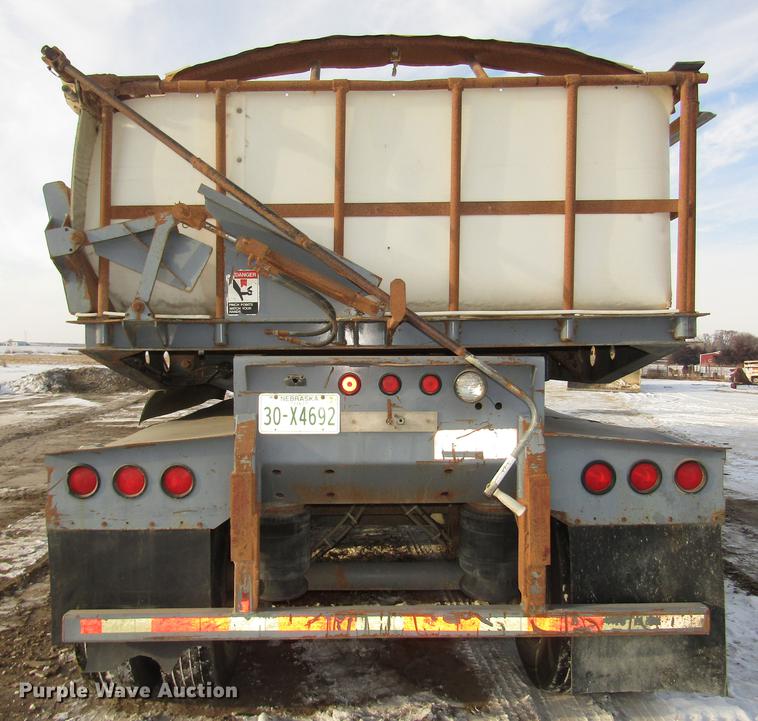 image for item DD2941 2000 Smithco 3003BH side dump trailer