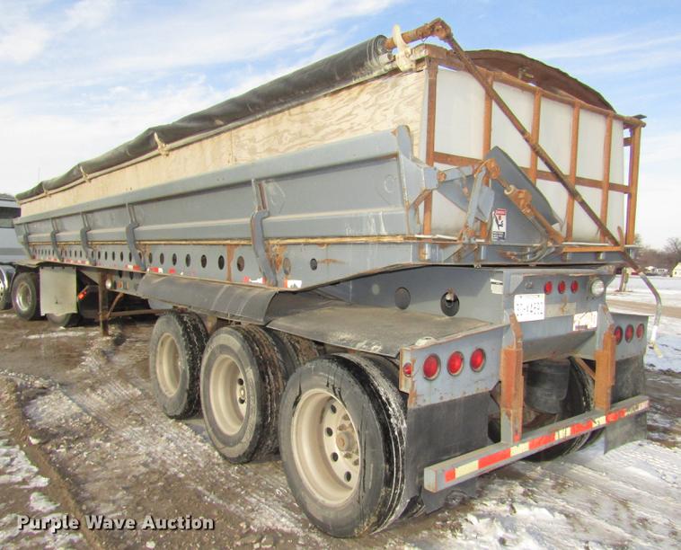 image for item DD2941 2000 Smithco 3003BH side dump trailer