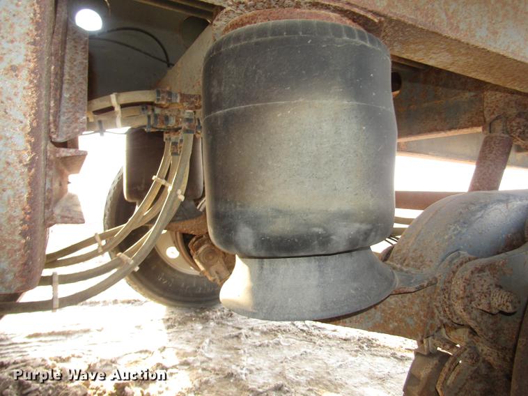 image for item DD2941 2000 Smithco 3003BH side dump trailer