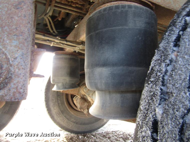 image for item DD2941 2000 Smithco 3003BH side dump trailer