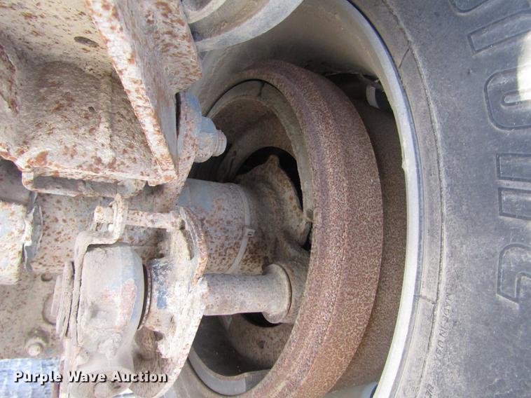 image for item DD2941 2000 Smithco 3003BH side dump trailer